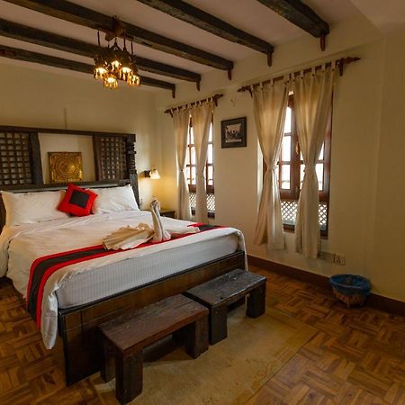 Vajra Guest House&Restaurant Bhatgoan 外观 照片
