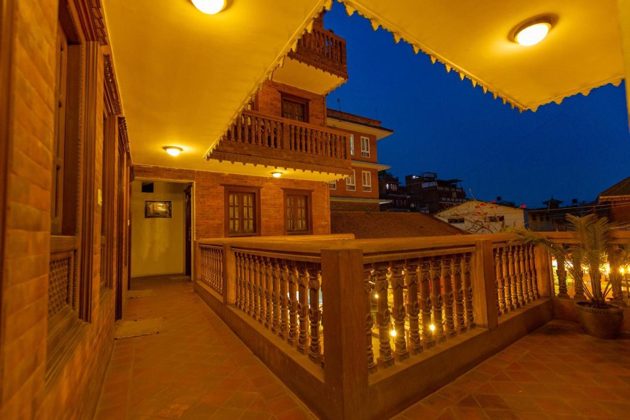 Vajra Guest House&Restaurant Bhatgoan 外观 照片