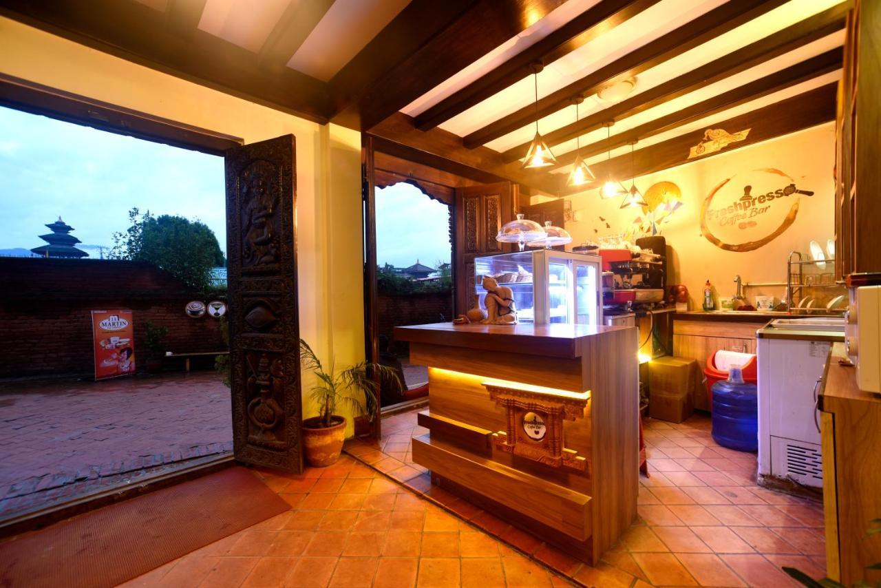 Vajra Guest House&Restaurant Bhatgoan 外观 照片